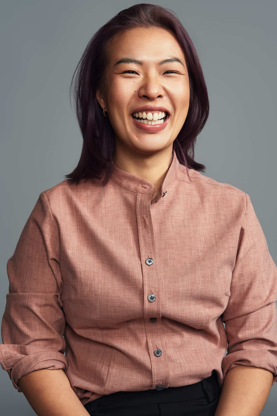 Portrait of Una Zhu, kids and commercial photographer based in Vancouver, BC